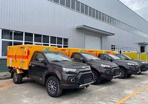 乌拉特前爆破器材运输车-保障安全与效率的关键